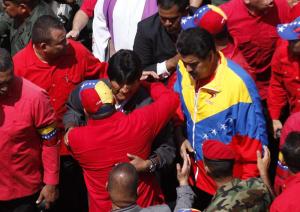 Cilia Flores asegura que Maduro estará a cargo del país por 30 días (Video)