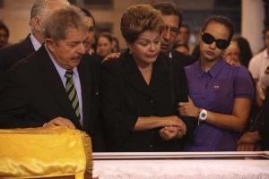 Rousseff marca distancia con los chavistas