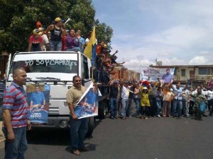 Inicia caravana en apoyo a Capriles en Ciudad Bolívar (FOTOS)