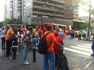 Chavistas fueron a “visitar” a los estudiantes de la #OperaciónSoberanía (Fotos)