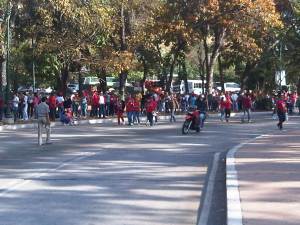 Venezolanos siguen llegando para despedir a Chávez (Fotos)