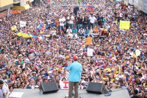 Capriles: Nicolás está quebrando el país y no tiene propuestas (Fotos)