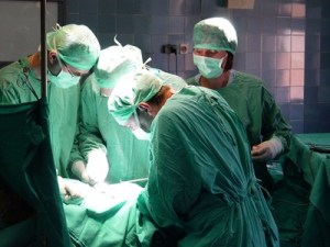 Paciente sometido a transplante de órgano muere de rabia en EEUU