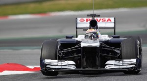 Pastor Maldonado se retiró del Gran Premio de Malasia