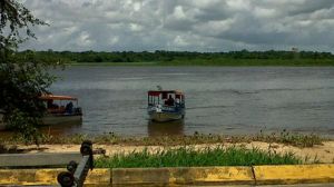 Mueren cuatro personas al caer de una lancha en Delta Amacuro