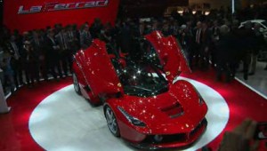 La Ferrari, atracción del Salón de Ginebra (Video)