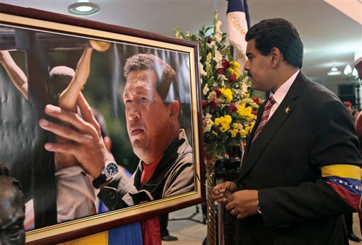 Maduro llega a la presidencia en medio de dudas