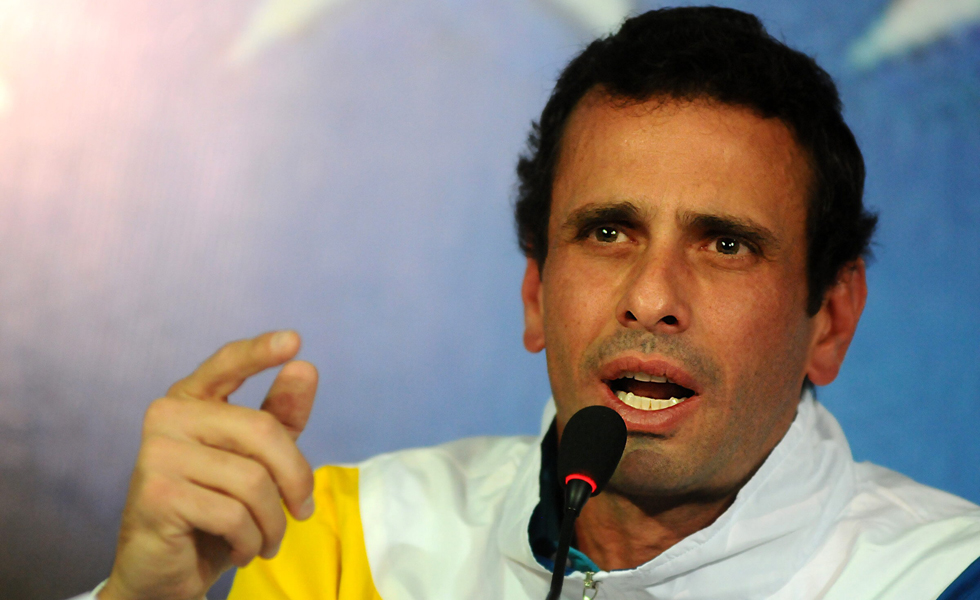 Capriles:  A los mentirosos hay que enterrarlos el 14 de abril