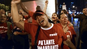 BBC: Murió Chávez y el cielo se puso rojo