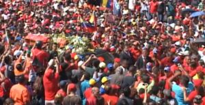 Así se vivió el recorrido fúnebre de Chávez (Video exclusivo)