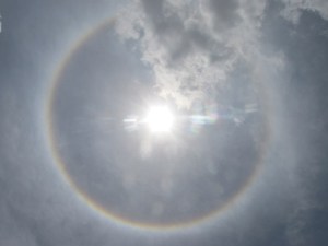 El halo solar que se observó este miércoles en Maracay (fotos)