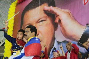 Maduro pide votos como si se tratara de un acto de fe
