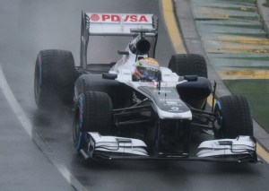 Maldonado se sale de la pista durante el Gran Premio de Australia