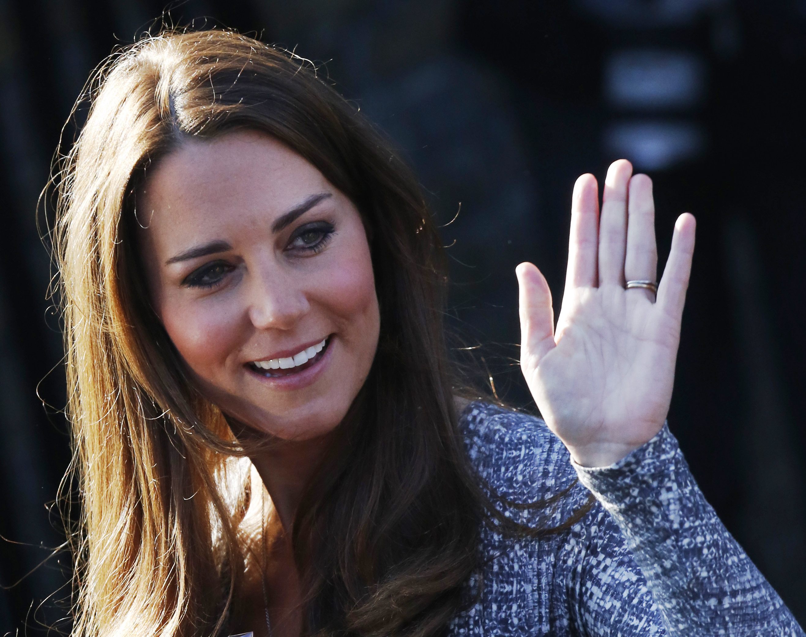 Kate Middleton abandona el Palacio de Buckingham en medio del escándalo de infidelidad