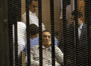 El juicio de Mubarak se reanudará el lunes en Egipto