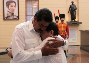 EEUU niega visa a Maradona por vínculos con Fidel y Chávez