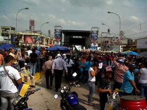 Así esperan a @hcapriles en Barinas (Fotos)