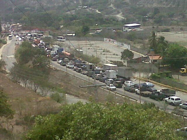 Trancada la entrada a Mérida por alcabala de la GNB (Foto)