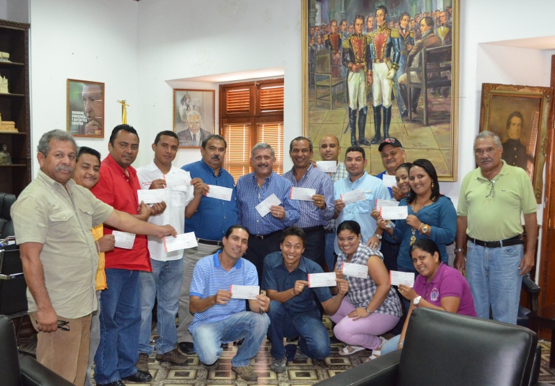Legisladores de Nueva Esparta donaron un día de salario a Maduro