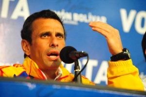 Capriles pidió esperanza, fe y valentía para este domingo