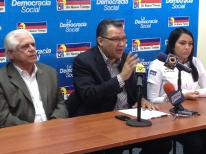 Enrique Márquez llamó a los ciudadanos a no dejarse chantajear