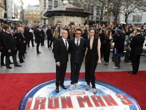 Rebecca Hall llega al estreno de “Iron Man 3” en Londres