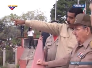 Raúl Castro visita el Cuartel de la Montaña