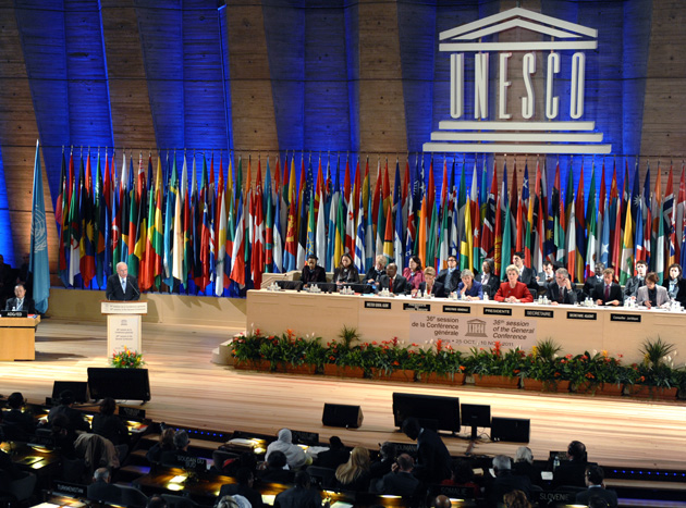 Unesco: Cualquier regulación de medios debe acordarse en debate público