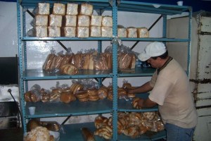 Escasez de harina de trigo afecta a las panaderías fronterizas