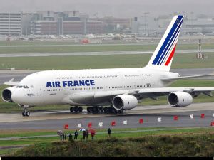 Multan a la aerolínea Air France por discriminación