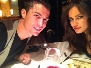 Cristiano Ronaldo y Irina Shayk en una cena romántica (Foto)