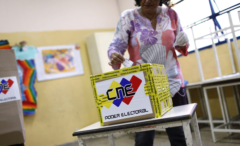 Más de 15.000 candidatos se postularon en Venezuela para las municipales