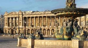 El Crillon, uno de los hoteles más lujosos de París, subastará parte de su historia