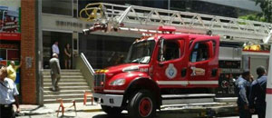 Fuerte incendio se registró en centro empresarial de Barquisimeto (Fotos)