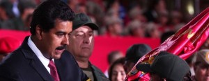 Llamados al pueblo en armas, insurrección y “rendirle homenaje a Chávez” en acto de Maduro