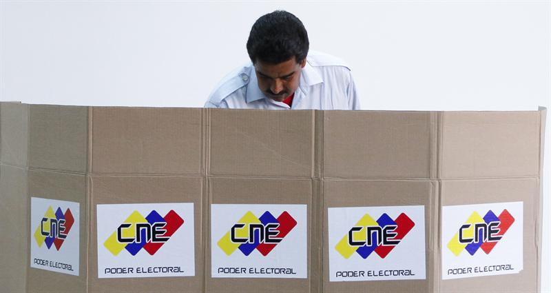 Así votó Nicolás Maduro (Fotos)