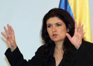 Maripili sugiere que a Capriles le dio miedo cuando Maduro contabilizó a los milicianos (lamentable)