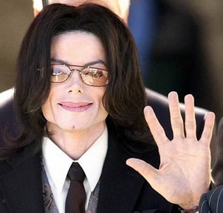 Michael Jackson habría pagado millones para ocultar abusos a 24 niños