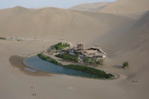 Oasis de la media luna en el desierto del Gobi (Fotos)