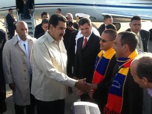 Maduro promete suministro permanente de petróleo a Uruguay (Fotos y Video)