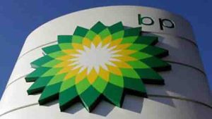 Petrolera británica BP retira a su personal en Libia