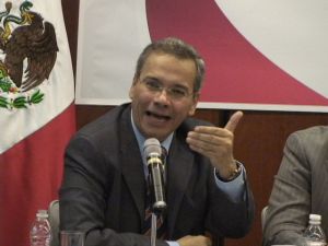 MUD rechaza amenaza en contra de la relación con Colombia