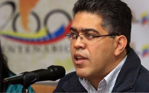 Jaua: Capriles debe explicar “por qué niega el derecho a la tranquilidad” en Miranda
