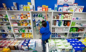 Persiste atraso en la entrega de divisas al sector farmacéutico