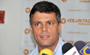 Leopoldo López ratifica su apoyo a los medios que se han mantenido firmes ante el Gobierno