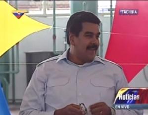 Maduro llama al pueblo a combatir manipulación de la derecha