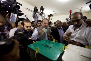 Sharif se declara ganador en elección de Pakistán