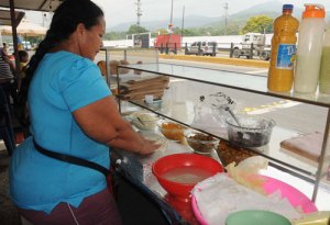 Baja la venta de empanadas en El Palito por escasez de harina