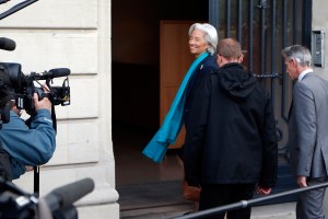 Directora del FMI Christine Lagarde declara ante justicia francesa