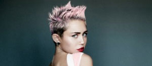 Miley Cyrus posa semidesnuda (Fotos)